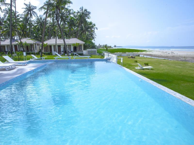 Hotel Lux Ngwesaung Exterior photo