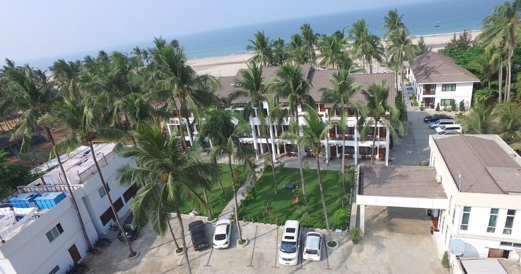 Hotel Lux Ngwesaung Exterior photo