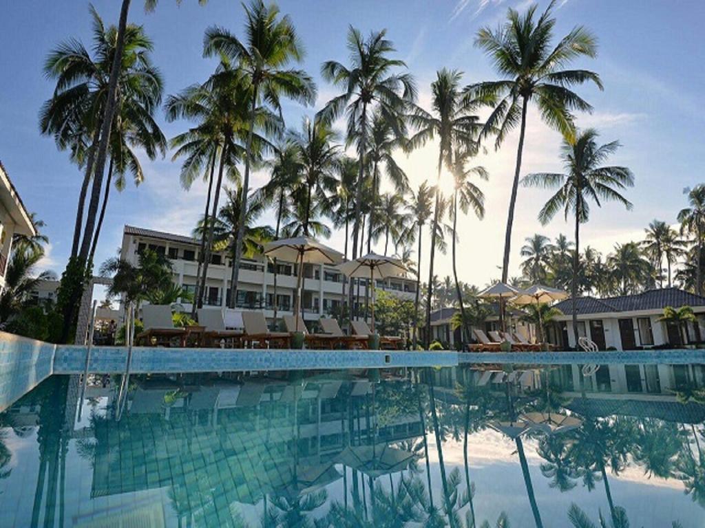 Hotel Lux Ngwesaung Exterior photo