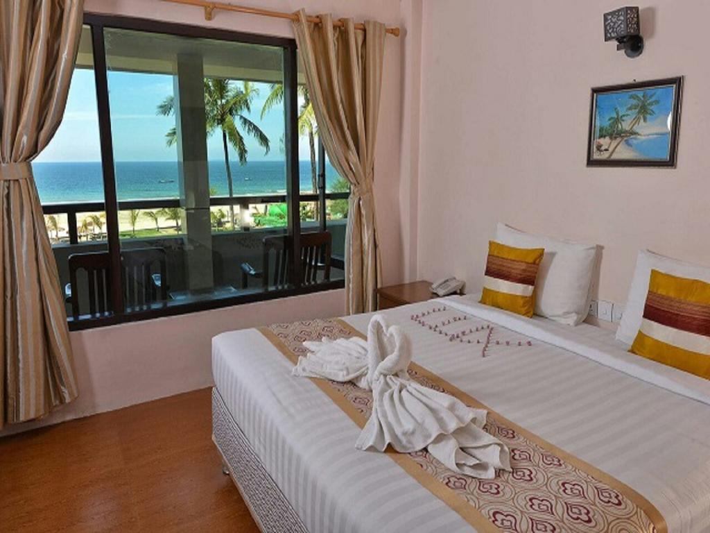 Hotel Lux Ngwesaung Exterior photo